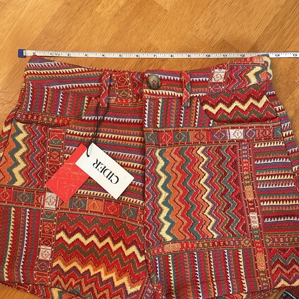 *NWT* CIDER Shorts - Picture 14 of 14